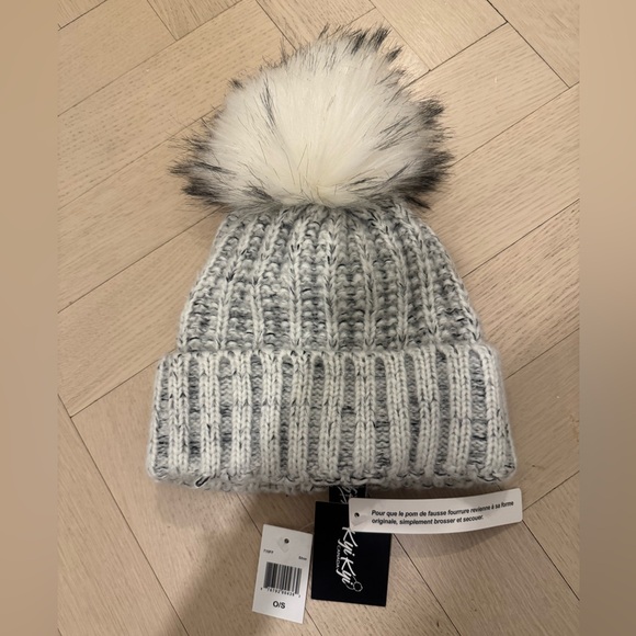 Brand new with tags Kyi Kyi faux fur winter hat - Picture 1 of 2